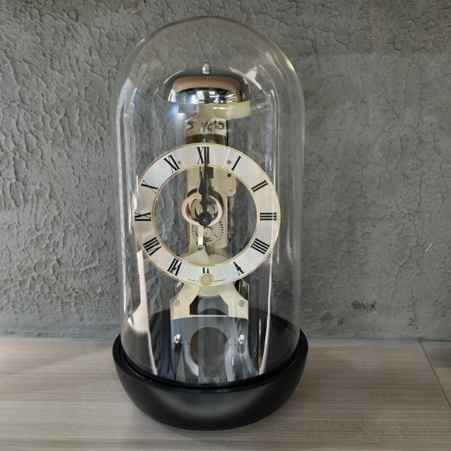 Hermle mechanical wood table clock Black Ref. 23019-740791 Schwarz