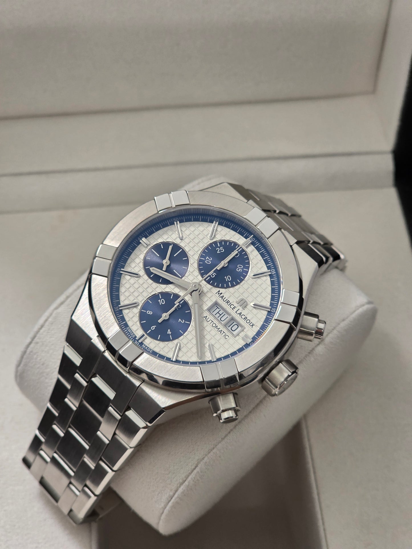 Maurice Lacroix Aikon 44mm watch ref.ai6038-ss002-131-1