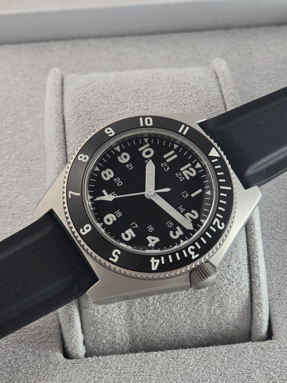 Benrus Type 2 MIL SPEC 39.5mm Watch Ref.T2MS-SS-B-395-01