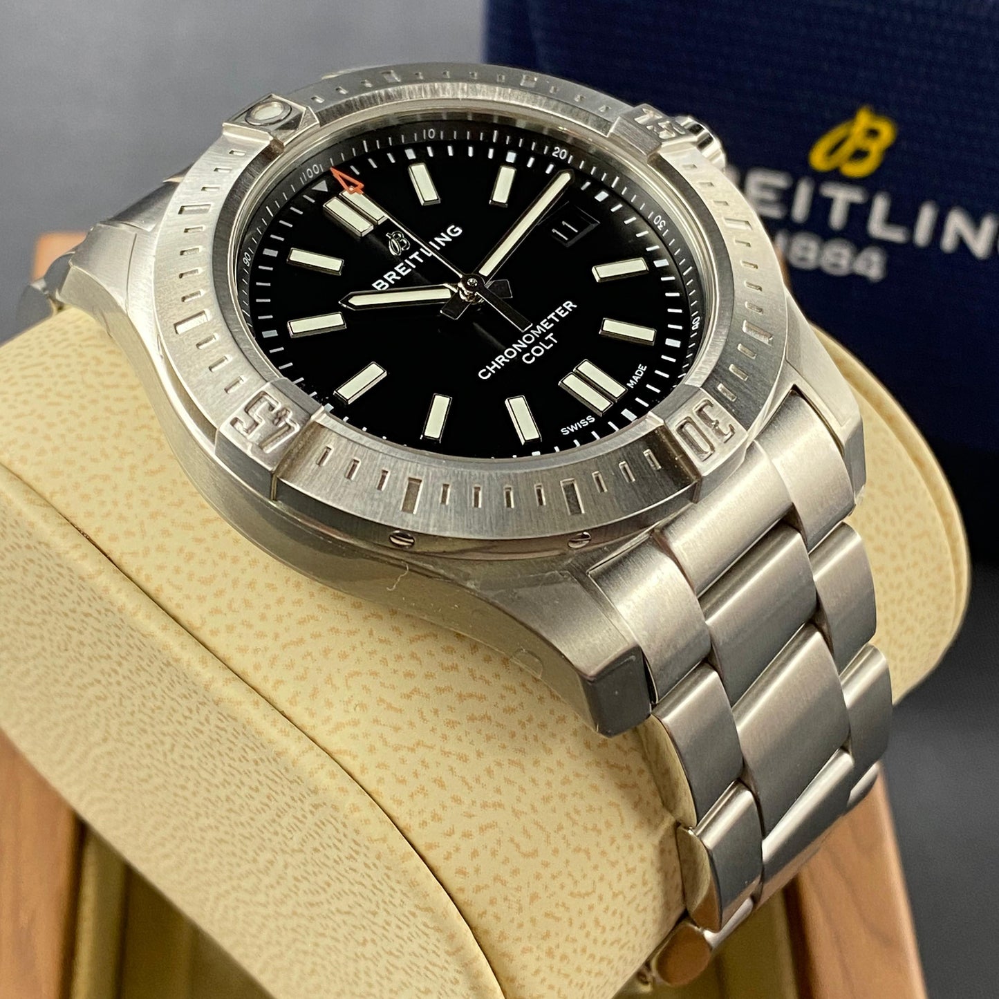 Breitling Chronomat Colt   44mm Ref. A17388101B1A1