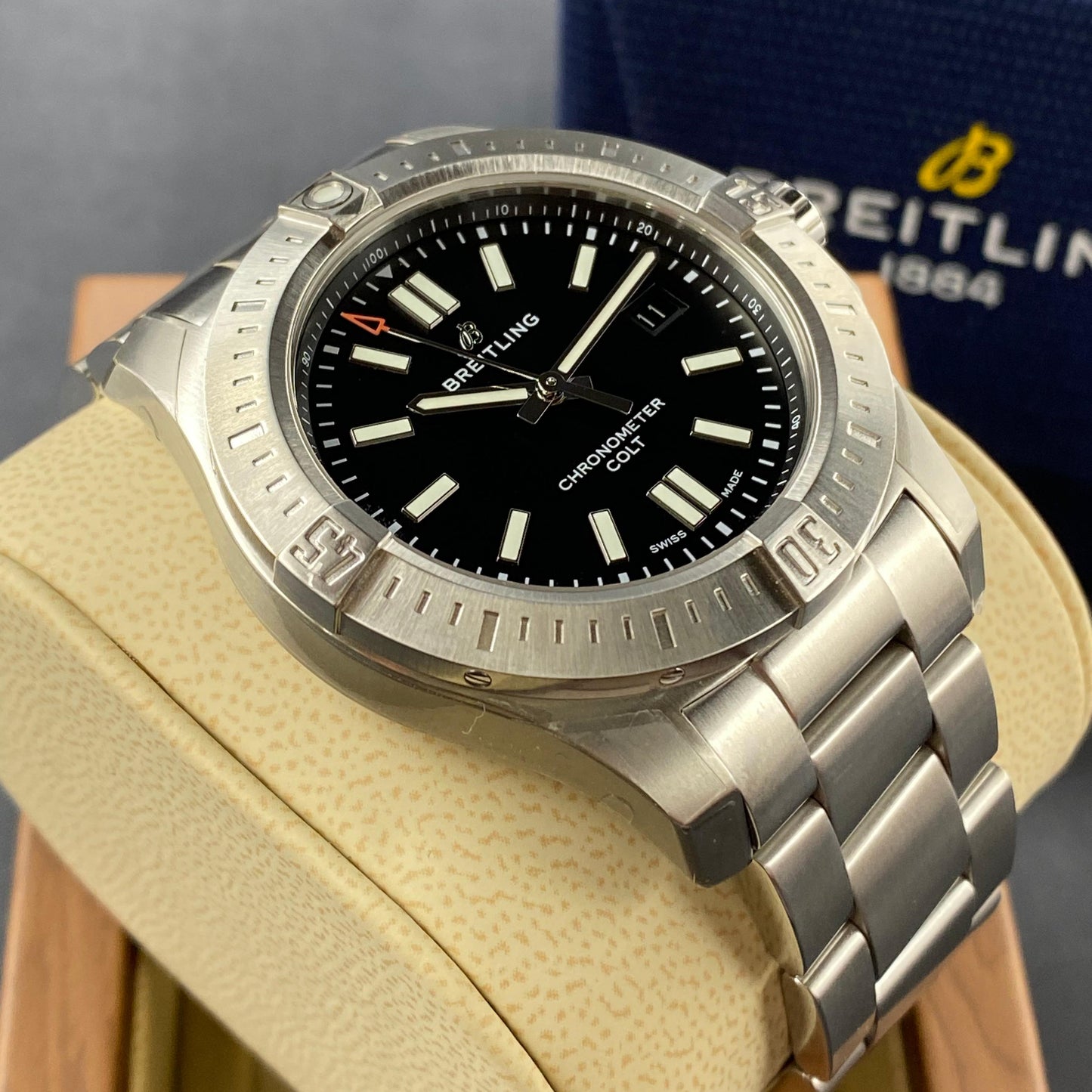 Breitling Chronomat Colt   44mm Ref. A17388101B1A1