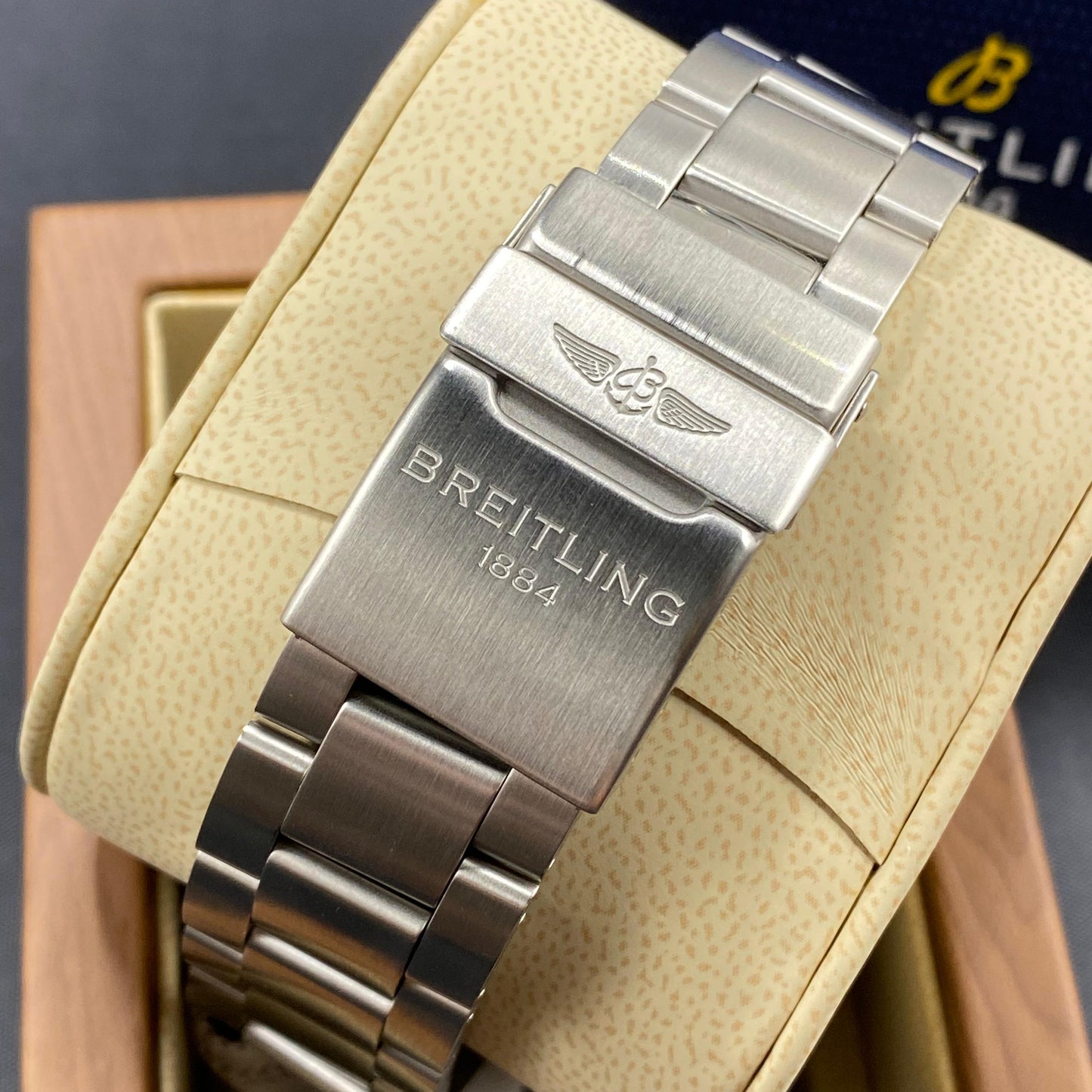 Breitling Chronomat Colt   44mm Ref. A17388101B1A1