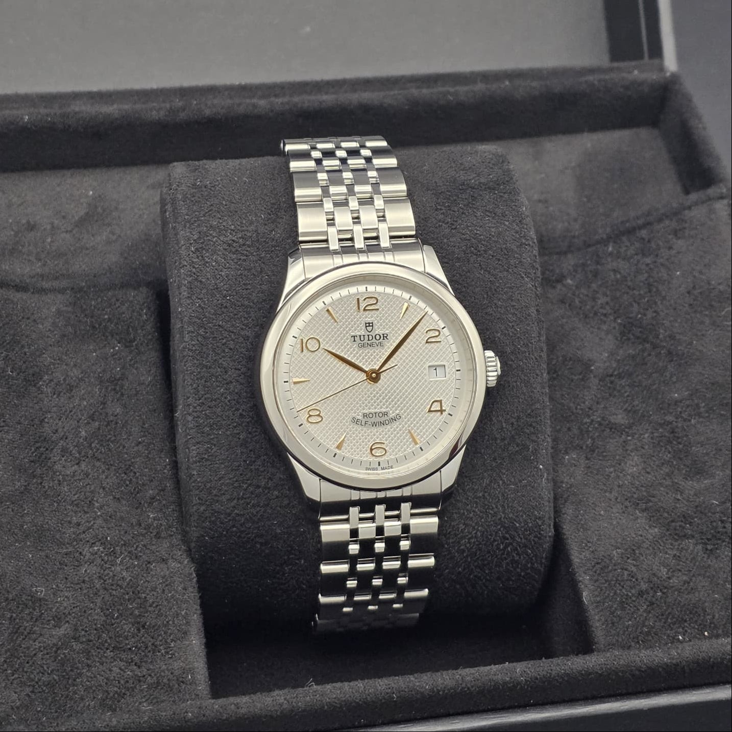 Tudor 1926 36MM watch  Ref. 91450-0001
