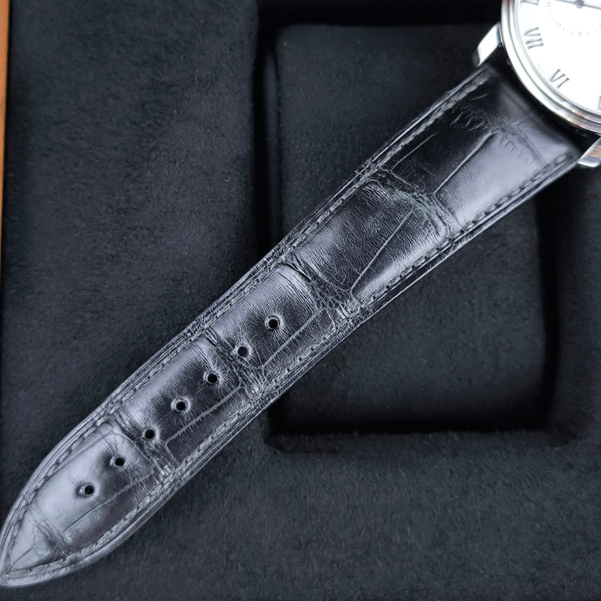 Blancpain Villeret Quantieme Annuel GMT 40mm Ref. 6670-1127-55B