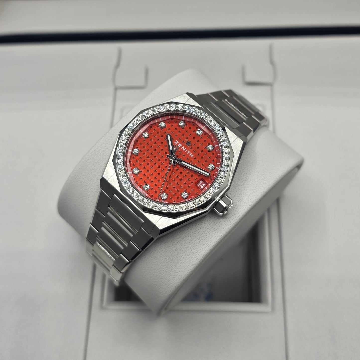 Zenith DEFY Skyline Lucky Red 36mm Ref. 16.9401.670/88.I001