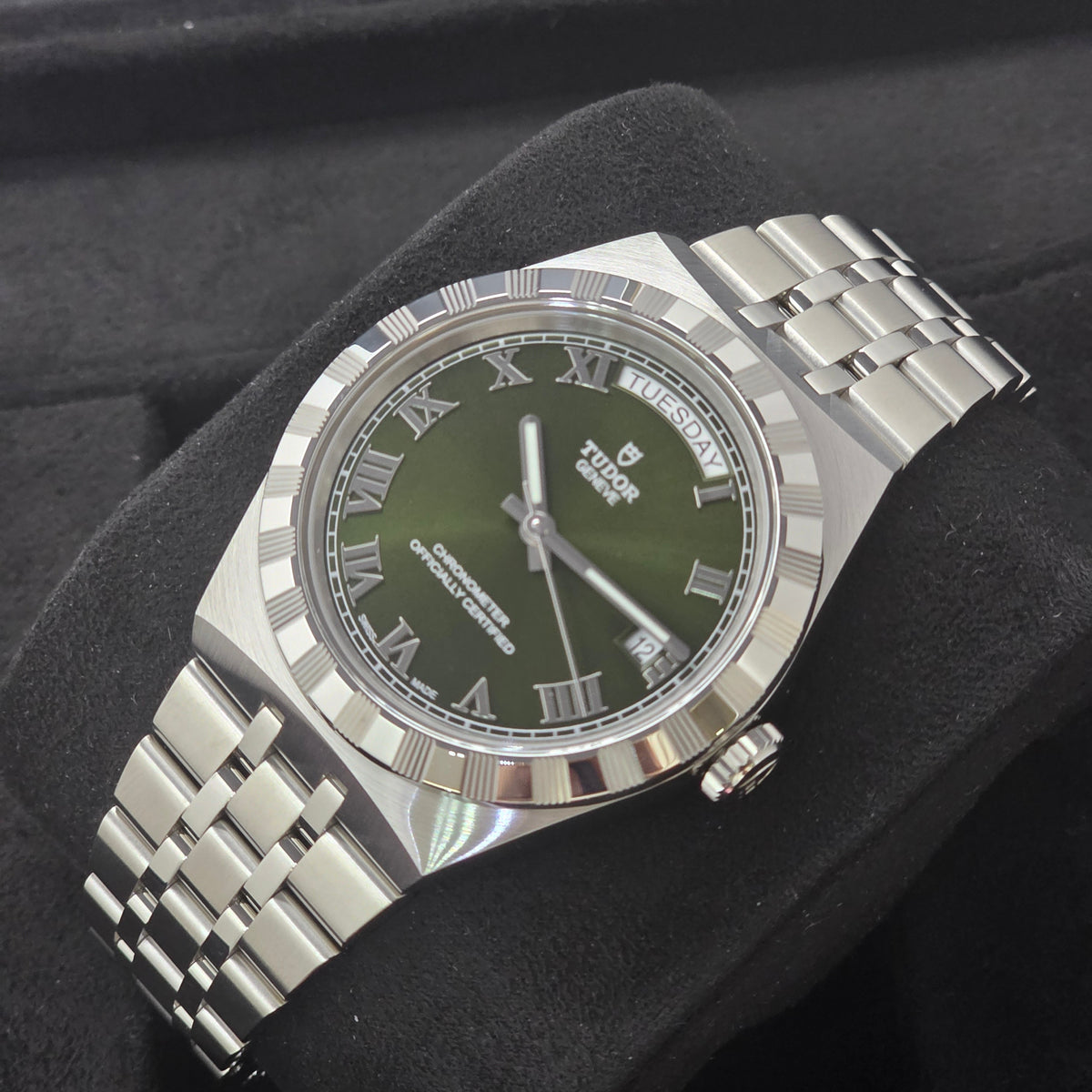 Tudor Royal 40MM watch  Ref. 2840D1A0-0003