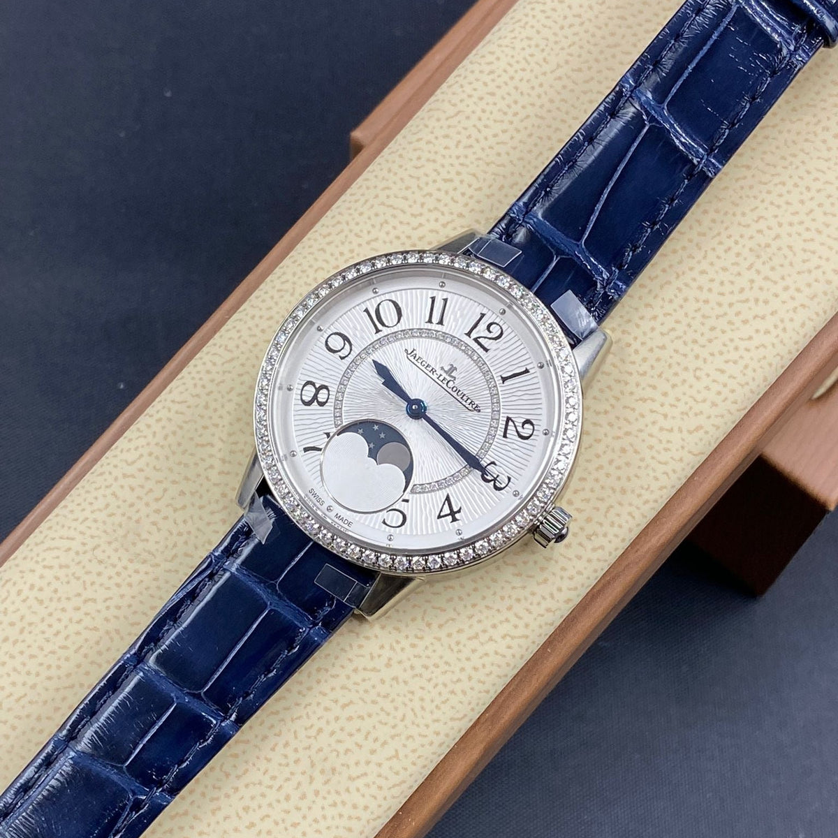 Jaeger-LeCoultre Rendez-Vous Classic 34mm Ref. Q357842J