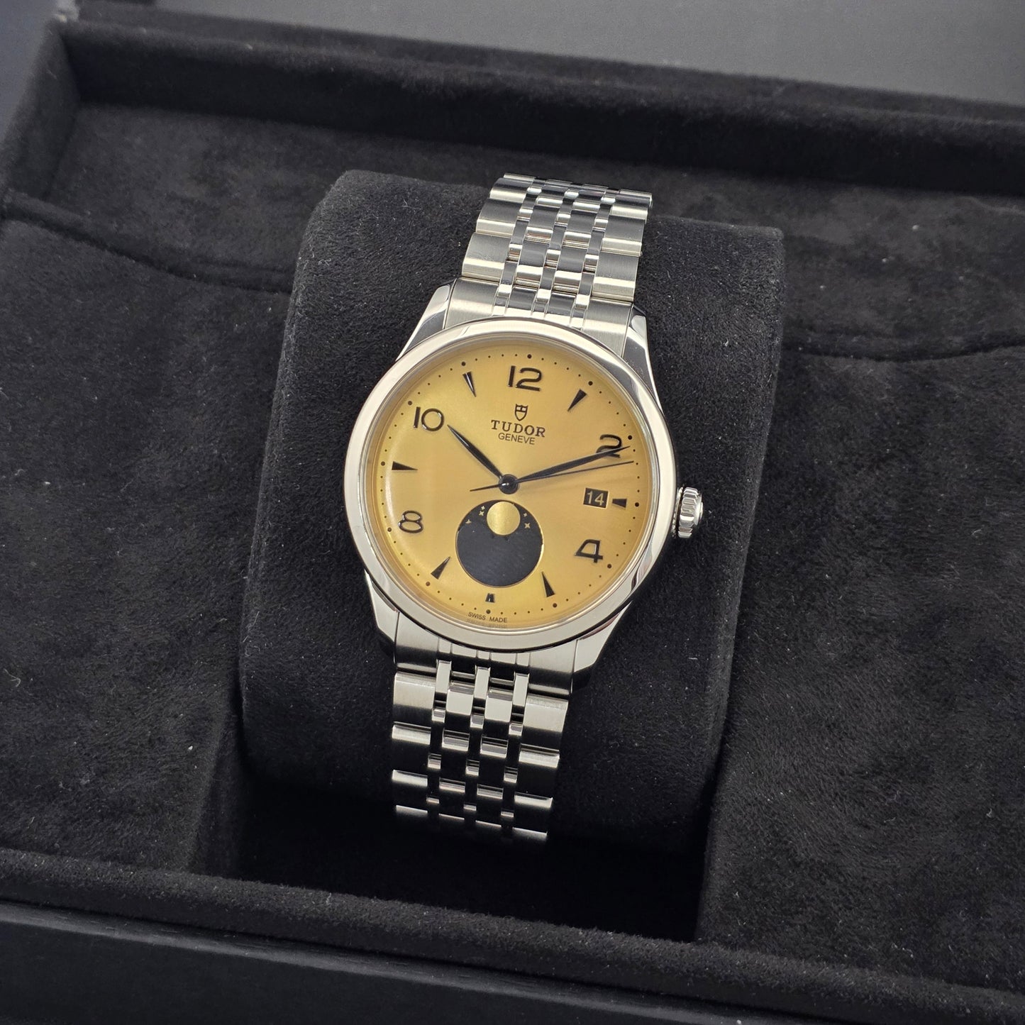 Tudor 1926 Luna 39MM watch  Ref. 91560-0001