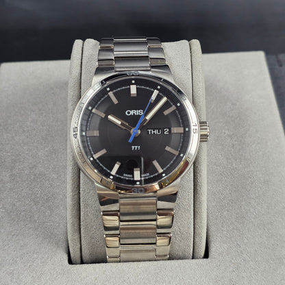Oris TT1 Day Date Motor 42mm Ref. 01 735 7752 4154-07 8 24 08