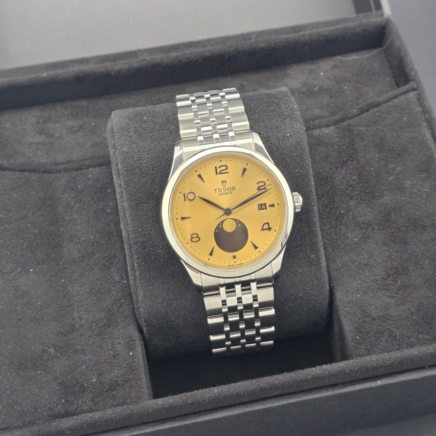 Tudor 1926 Luna 39MM watch  Ref. 91560-0001