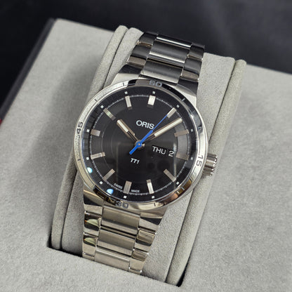 Oris TT1 Day Date Motor 42mm Ref. 01 735 7752 4154-07 8 24 08