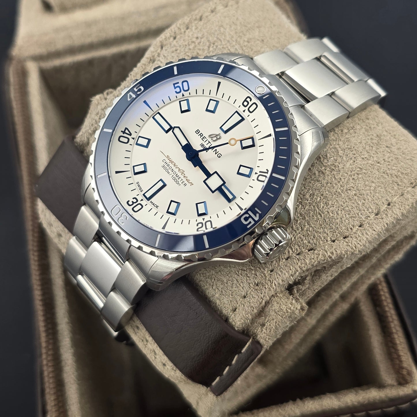 Breitling Superocean Automatic 42mm Ref. A17375E1G1A1