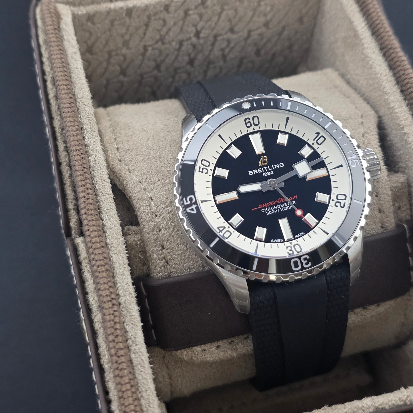 Breitling Superocean Automatic 42mm Ref. A17375211B1S1
