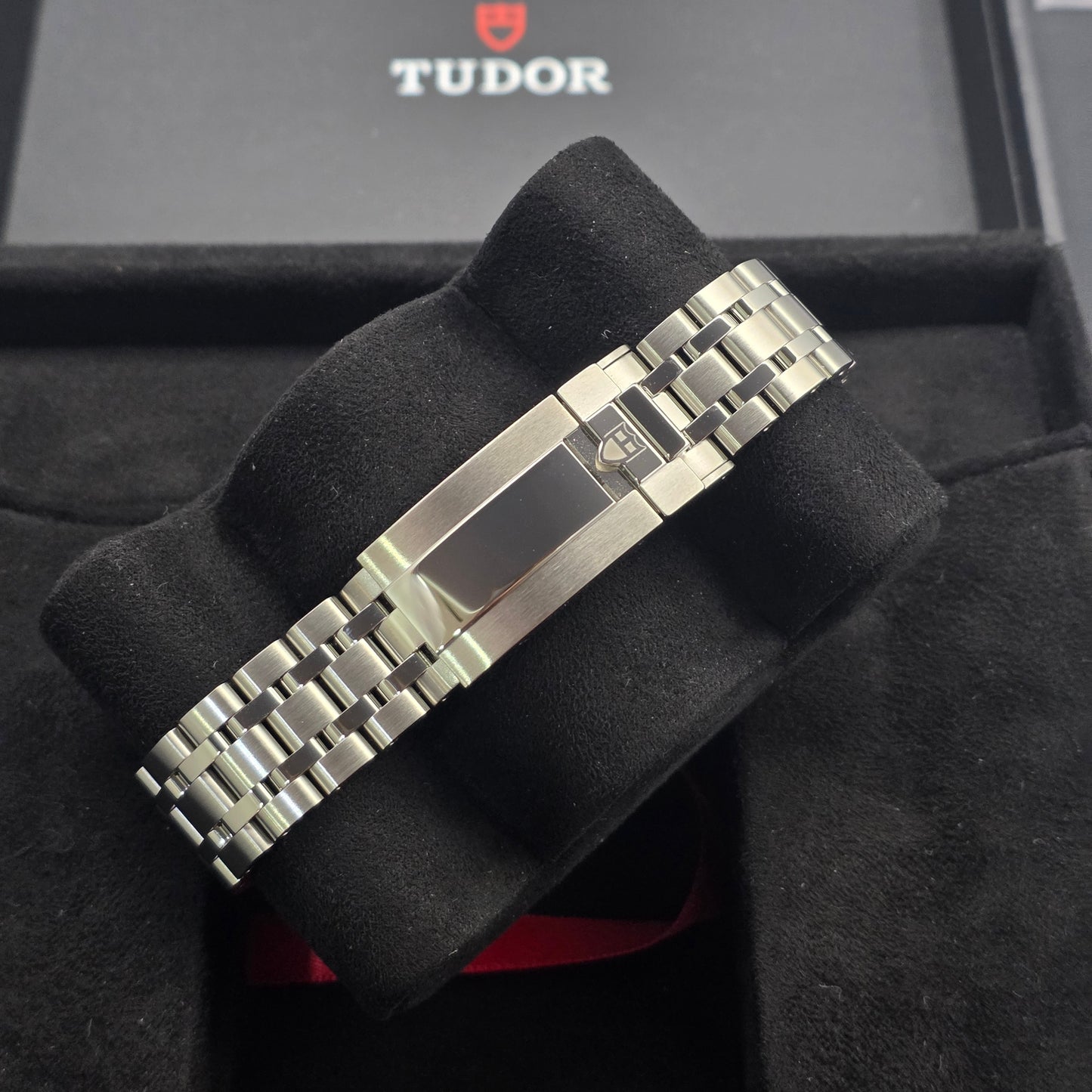 Tudor Royal 40MM watch  Ref. 2840D1A0-0002