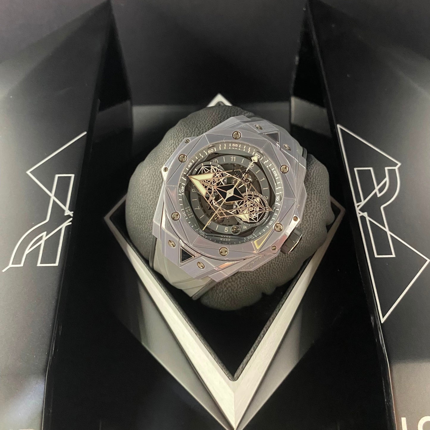 Hublot Big Bang Sang Bleu II Grey 45mm Ref.418.FX.8007.RX.MXM21