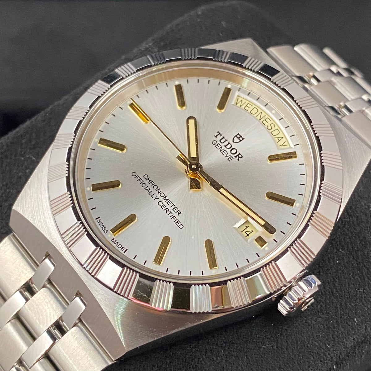 Tudor Royal 40MM watch  Ref. 2840D1A0-0004