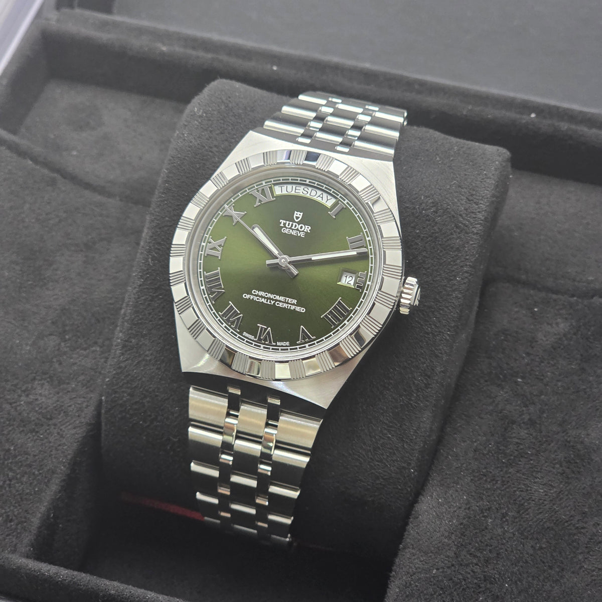 Tudor Royal 40MM watch  Ref. 2840D1A0-0003