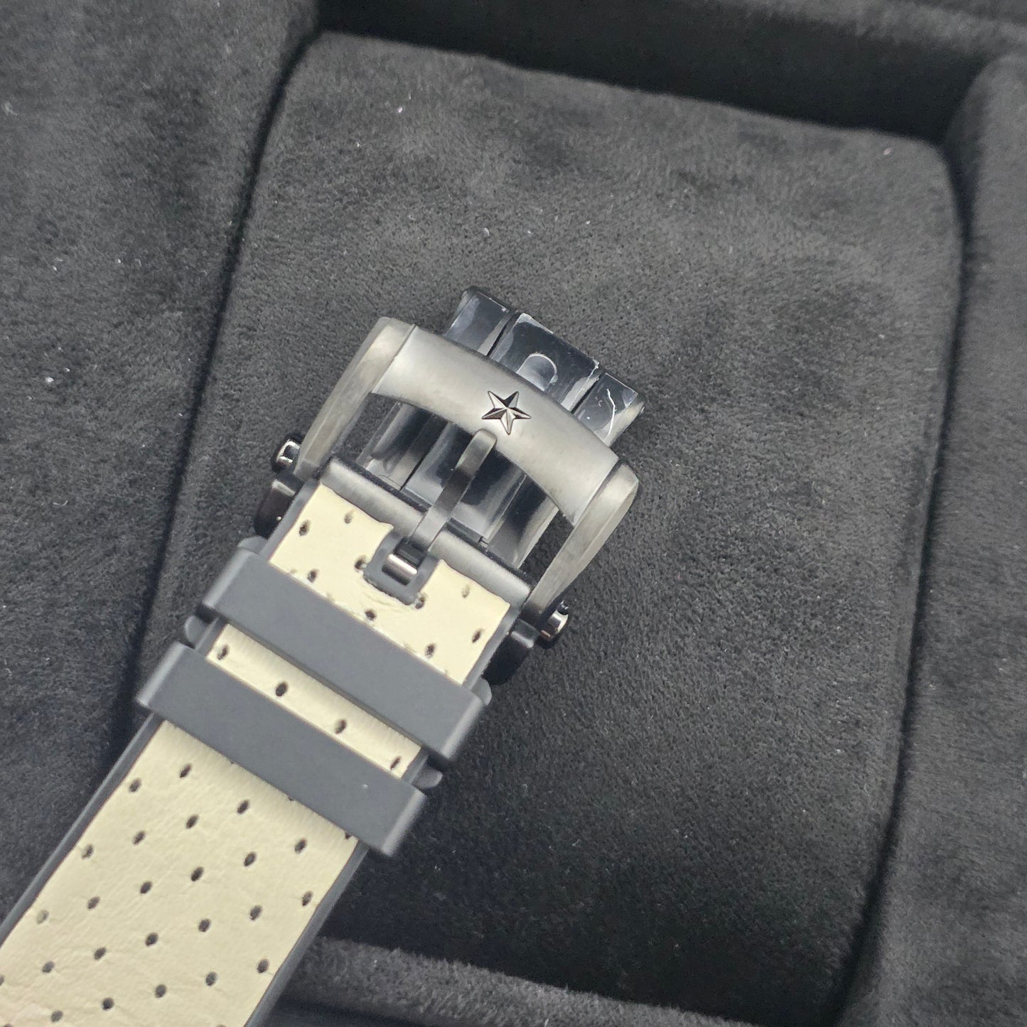 Zenith El Primero Range Rover 42mm Ref. 24.2040.400/27.R797