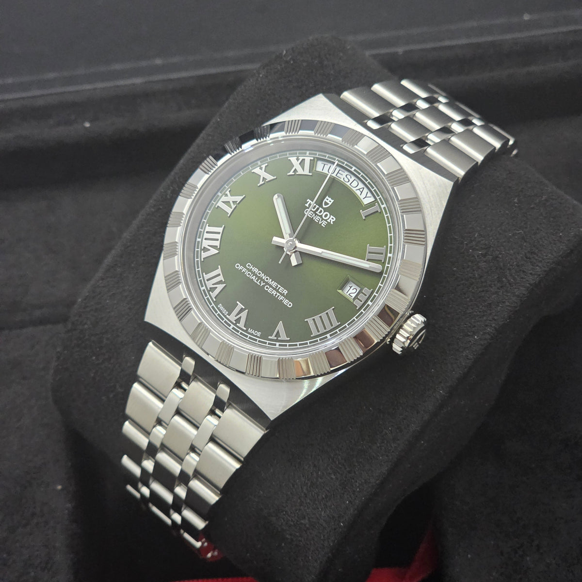 Tudor Royal 40MM watch  Ref. 2840D1A0-0003