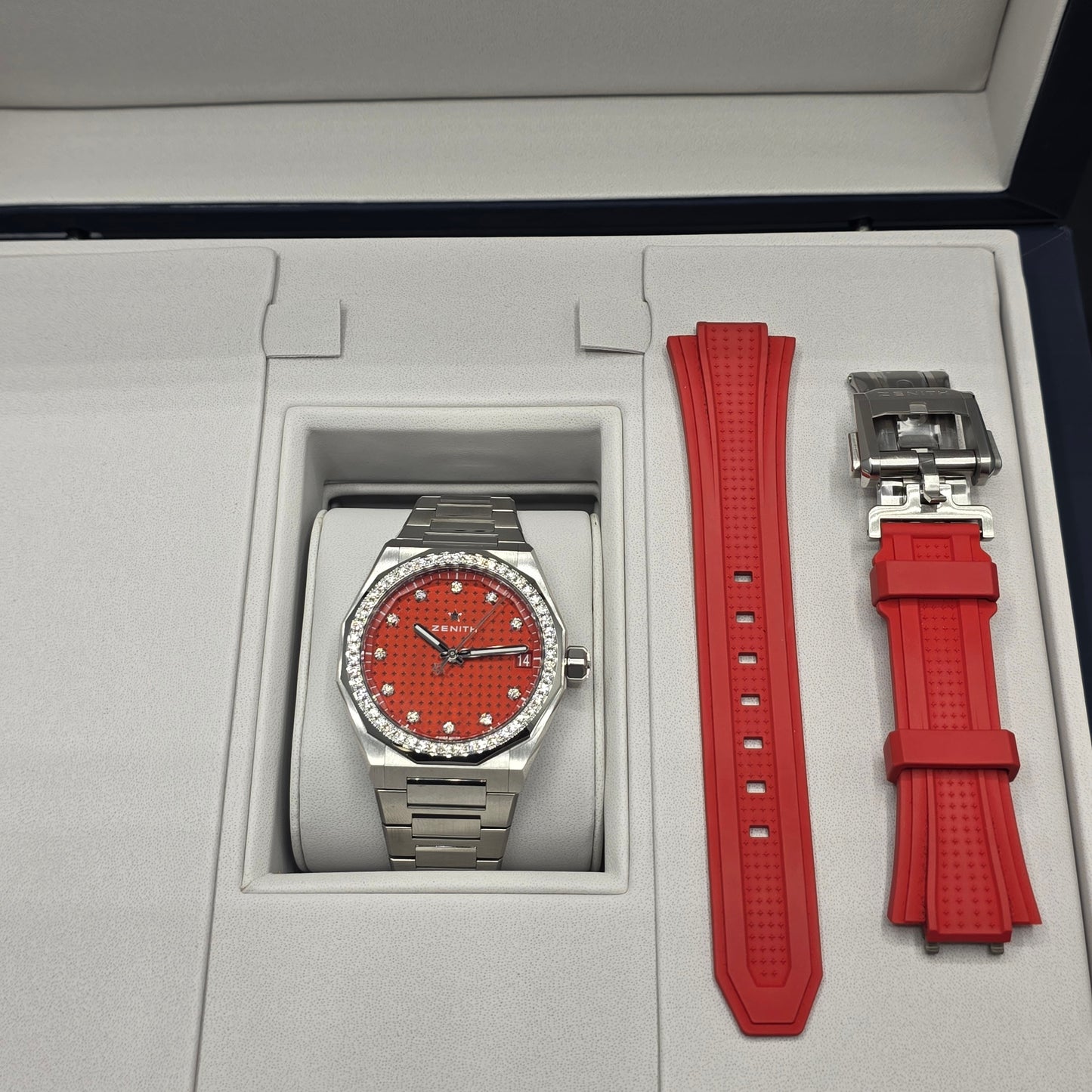 Zenith DEFY Skyline Lucky Red 36mm Ref. 16.9401.670/88.I001