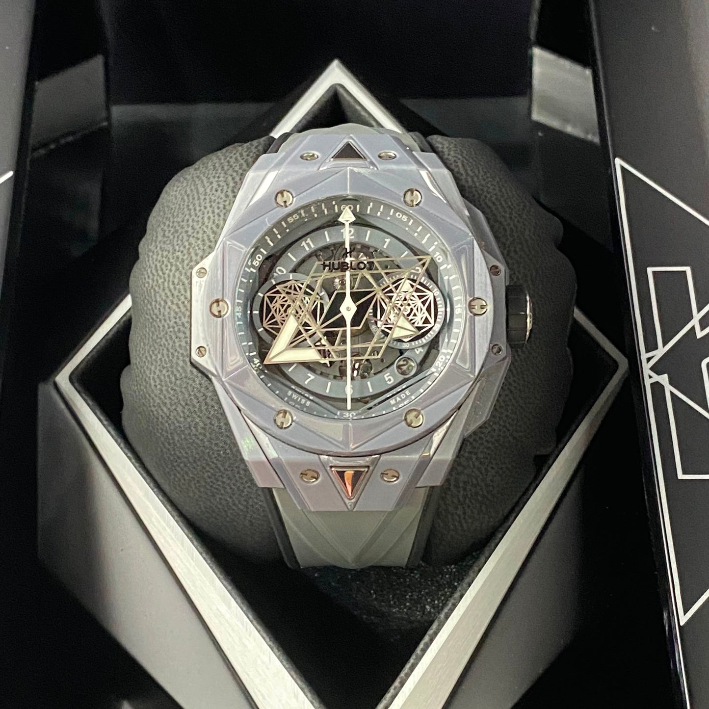 Hublot Big Bang Sang Bleu II Grey 45mm Ref.418.FX.8007.RX.MXM21