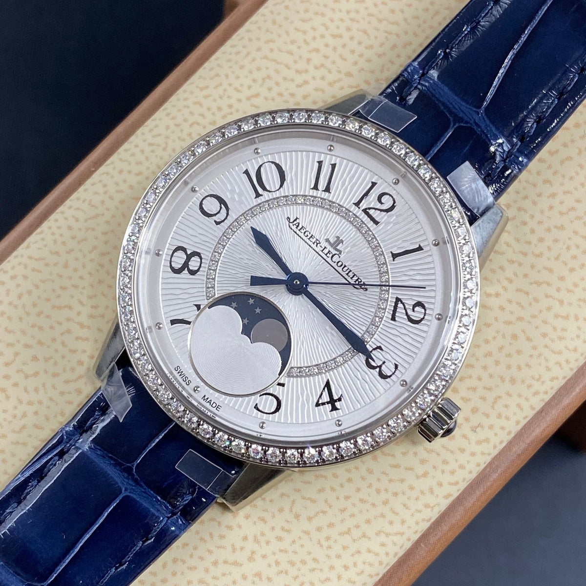 Jaeger-LeCoultre Rendez-Vous Classic 34mm Ref. Q357842J