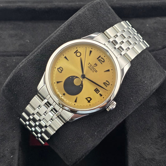 Tudor 1926 Luna 39MM watch  Ref. 91560-0001